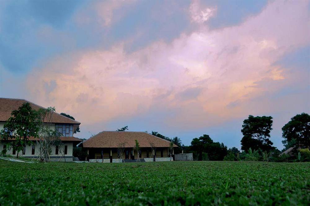 Bumi Tapos Resort Bogor Exterior photo